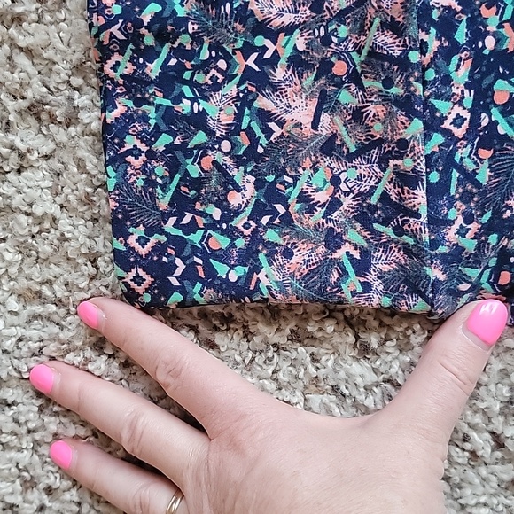 Cute stretchy a-line skirt - Picture 2 of 4